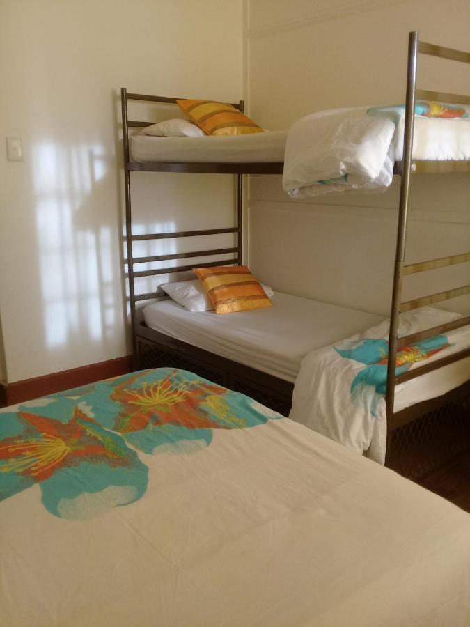 Lighthouse Farm Backpackers Lodge เคปทาวน์ ห้อง รูปภาพ