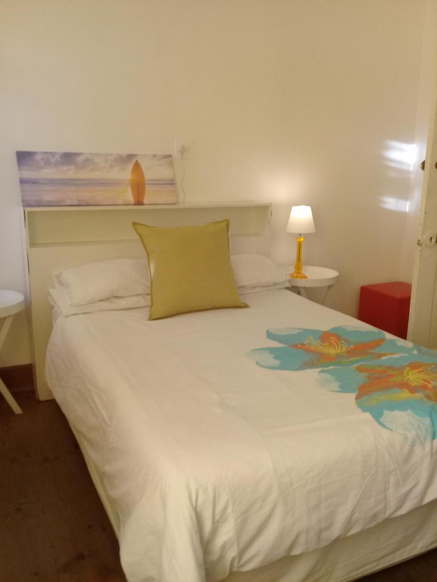 Lighthouse Farm Backpackers Lodge เคปทาวน์ ภายนอก รูปภาพ